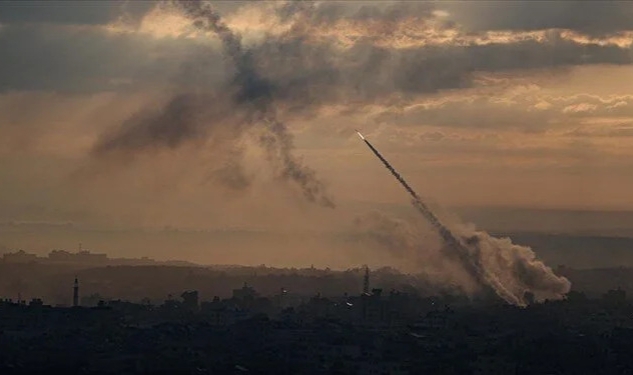 Hamas'tan Tel Aviv'e füze saldırısı