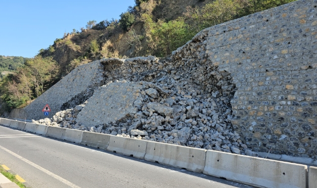 Heyelanın büyüklüğü gün ağarınca ortaya çıktı