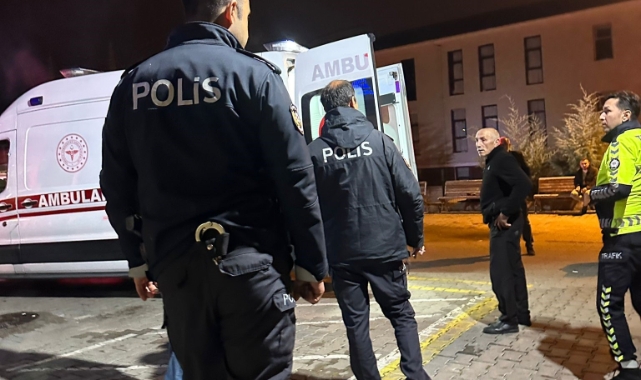 İki grup arasında çıkan kavga hastanede devam etti