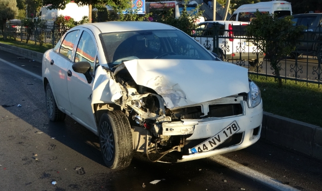 İki otomobilin karıştığı kazada 1 kişi yaralandı