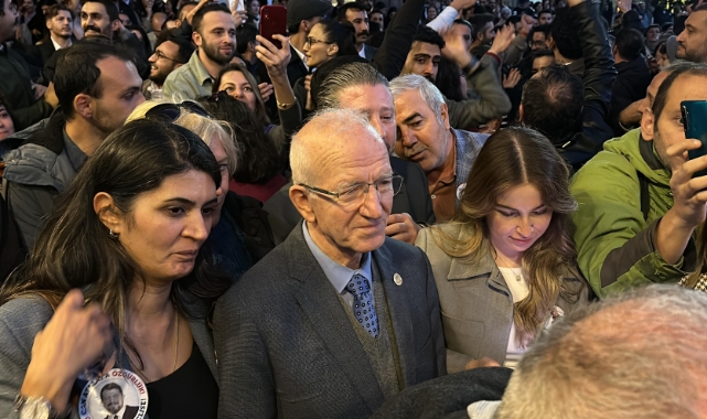 İstanbul Barosu'nda İbrahim Özden Kaboğlu dönemi başladı