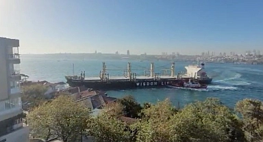 İstanbul Boğazı'nda iki yük gemisi çarpıştı