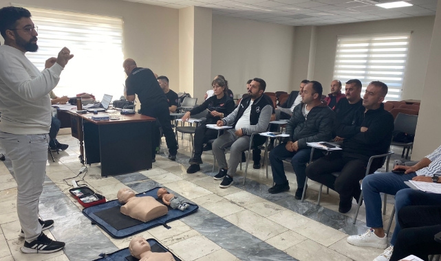 İtfaiyecilere ilk yardım eğitimi