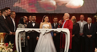 İYİ Parti Bursa Milletvekili Selçuk Türkoğlu'nun mutlu günü