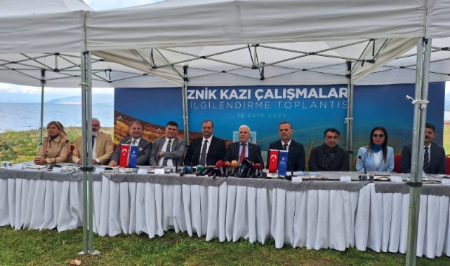 İznik kazı çalışmaları alanında bilgilendirme toplantısı