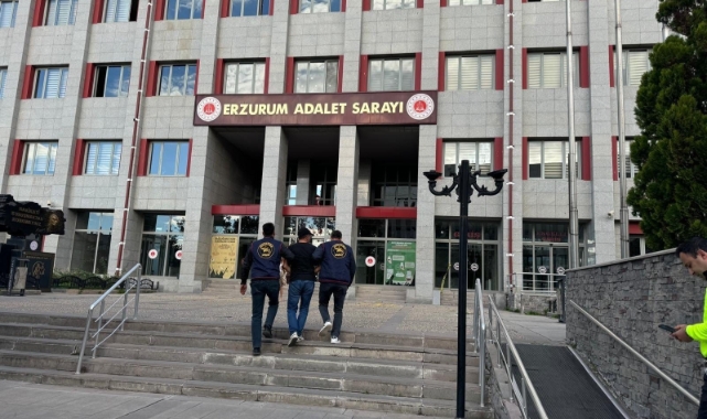 Jandarma Erzurum'da aranan 43 şahsı yakaladı