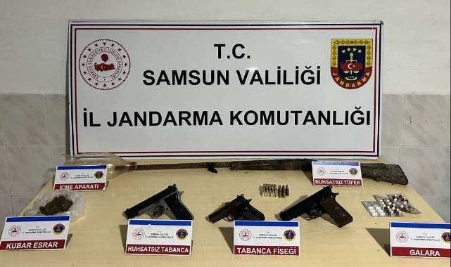 Jandarma, uyuşturucu ve silah ele geçirdi