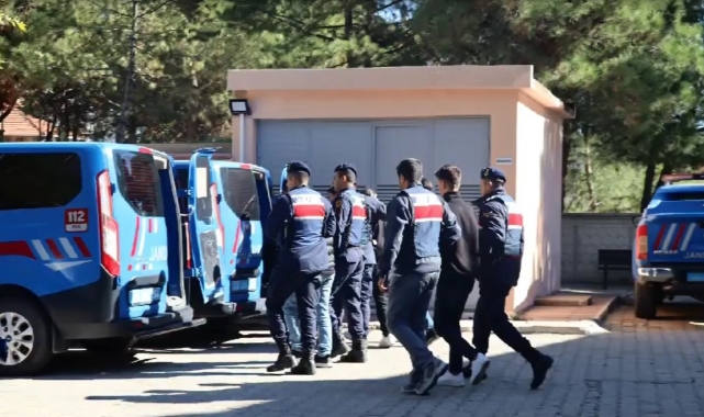 Jandarmanın yakaladığı 5 organizatörden 3'ü tutuklandı   