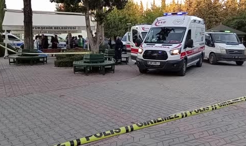 Kabir ziyaretine gelen 3 kadın öldürüldü   