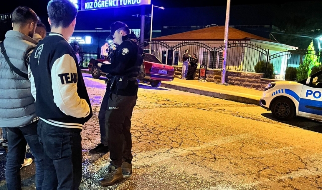 Kastamonu'da hapis cezası ile aranan 3 kişi yakalandı   