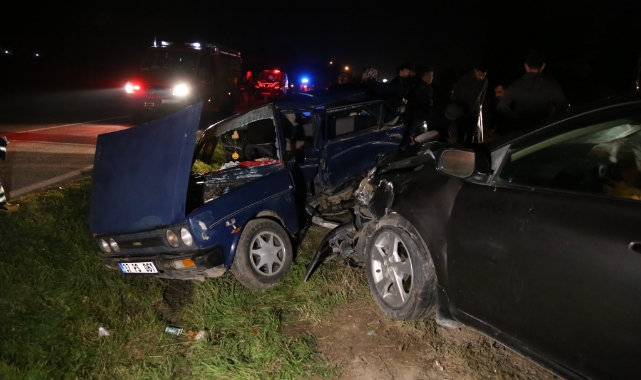 Kastamonu'da iki otomobil çarpıştı: 10 yaralı