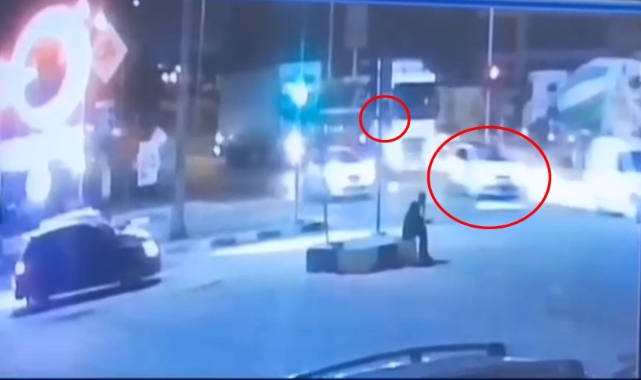 Kırmızı ışıkta geçen yaya, otomobilin çarpmasıyla hayatını kaybetti