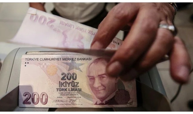 Kredi de alacak da arttı