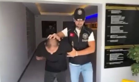 Mağazayı kurşunlayıp kaçmışlardı, kıskıvrak yakalandı