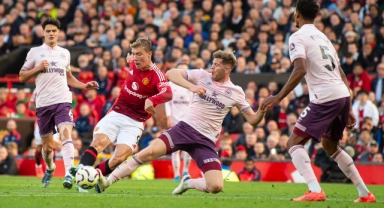 Manchester United, Brentford maçını 2-1 kazandı