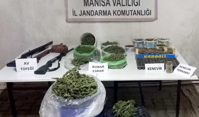 Manisa'da jandarma ekipleri uyuşturucuya geçit vermedi 
