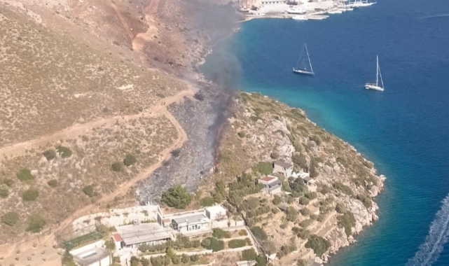 Marmaris'te makilik alanda yangın