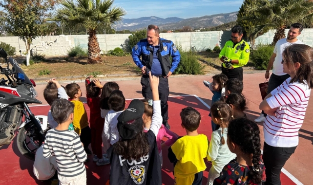 Milas'ta miniklere polislik mesleği tanıtıldı