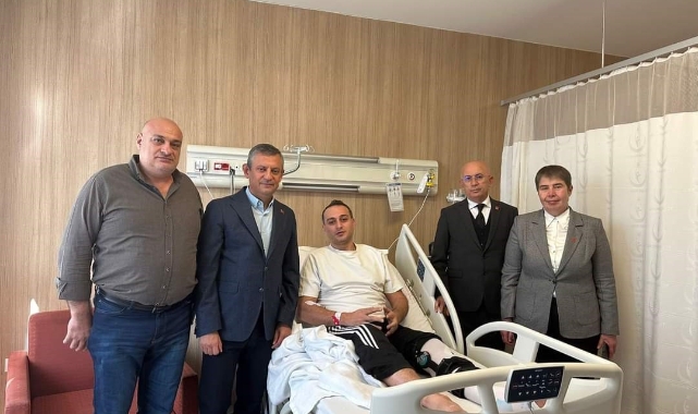 Murat Solmaz'a CHP Lideri Özel'den "Geçmiş olsun" ziyareti   