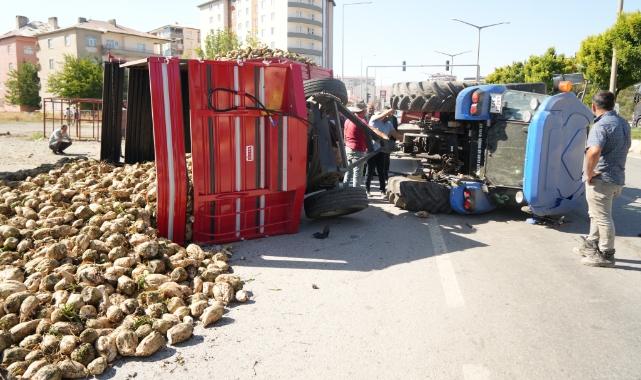 Muş'ta traktör devrildi