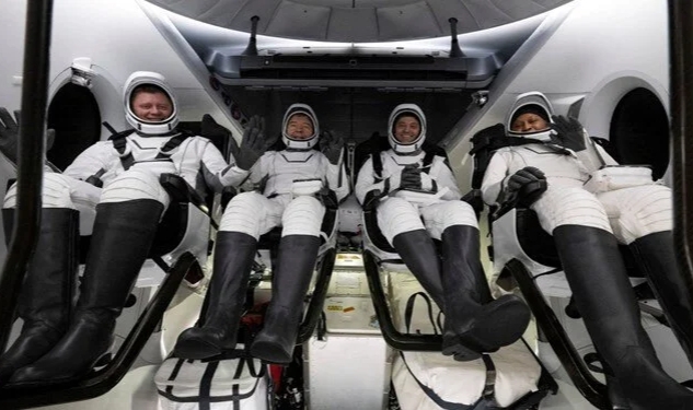 NASA astronotu hastanelik oldu
