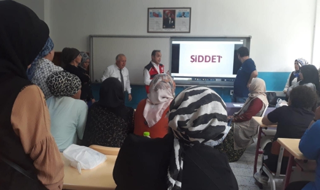 Öğrenci velilerine bilgilendirme semineri