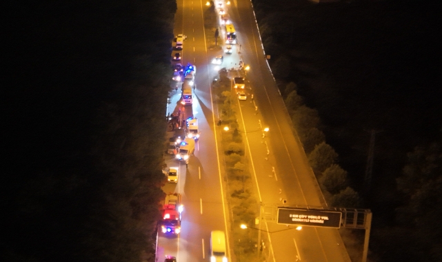 Ordu’da iş makinesi ile otomobil çarpıştı: 3 yaralı