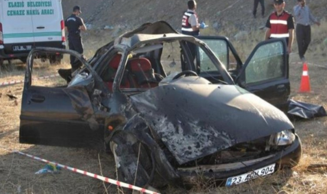 Otomobil şarampole yuvarlandı: 3 yaralı