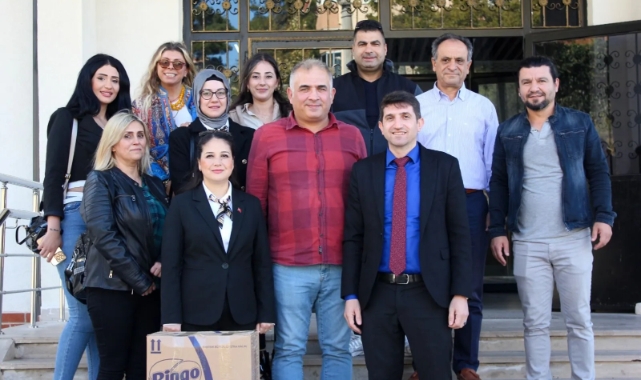 Özhan gönüllüleri kitap bağışına devam ediyor