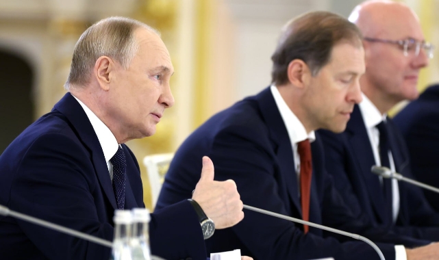 Putin, BAE Devlet Başkanı Al Nahyan ile görüştü