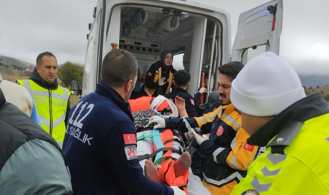 Refahiye’de trafik kazası