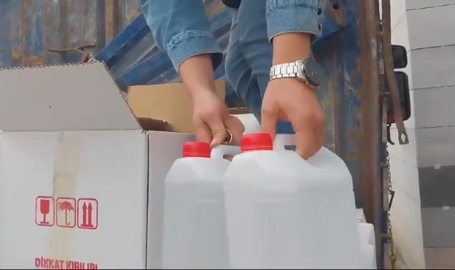 Samsun'da 3 ton kaçak etil alkol ele geçirildi