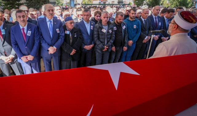 Şehit taksici Murat Aslan son yolculuğuna uğurlandı
