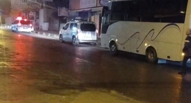 Sultanbeyli'de silahlı bıçaklı 'laf atma' kavgası!