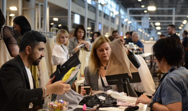 Tekstil sektörünün kalbi Bursa Textile Show Fuarı'nda attı