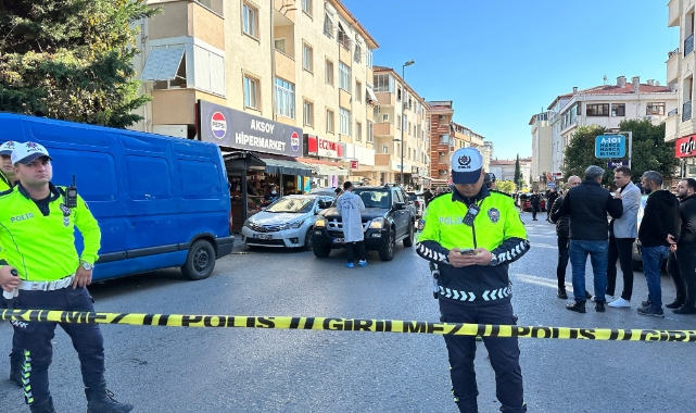 Üsküdar'da polise çekiçle saldırdılar