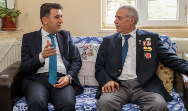 Vali Aygöl Gazi Mustafa Demirbaş'ı ziyaret etti