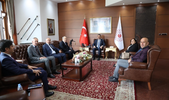 Vali Hacıbektaşoğlu muhtarları makamında ağırladı