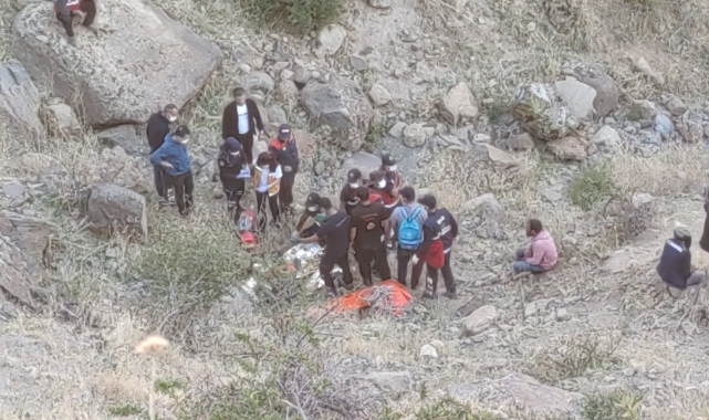 Van'da 8 gündür kayıp yaşlı adamın cansız bedenine ulaşıldı