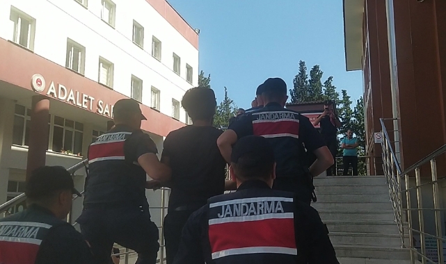 Yalova’da minibüste kız öğrenciyi rahatsız ettiği iddia edilen şüpheli tutuklandı