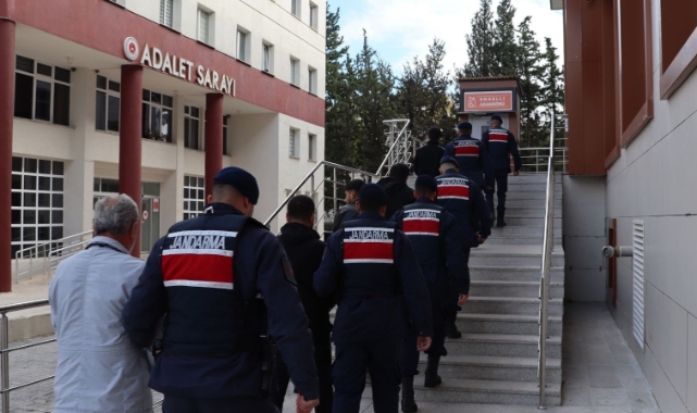 Yalova merkezli 8 ilde yediemin operasyonu