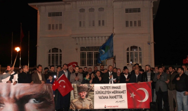 Zafer Partisi Bursa İl Başkanlığı, Mütareke Meydanı’ndan seslendi!