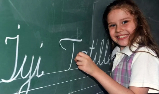 1. dönem ne zaman bitiyor? 9 günlük tatil ne zaman?