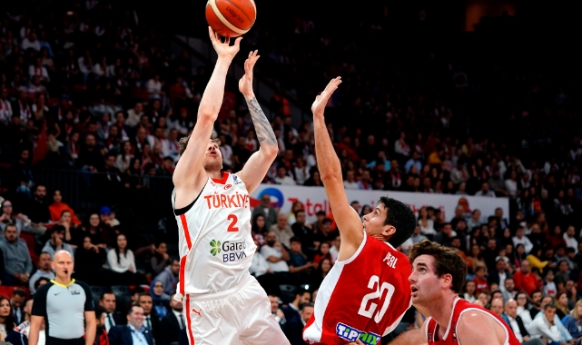 A Milli Erkek Basketbol Takımı, Macaristan'ı farklı yendi