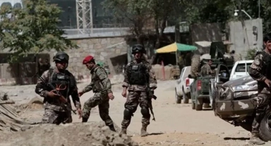 Afganistan’da ibadethaneye silahlı saldırı! 10 ölü