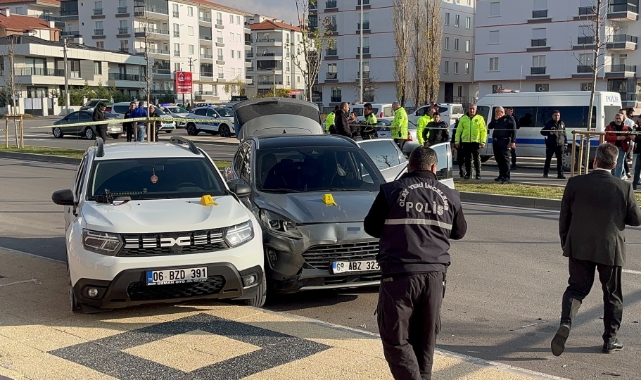 Aksaray'da bisikleti kaldırıp kaldırıma koydun kavgasında 1'i polis 3 yaralı