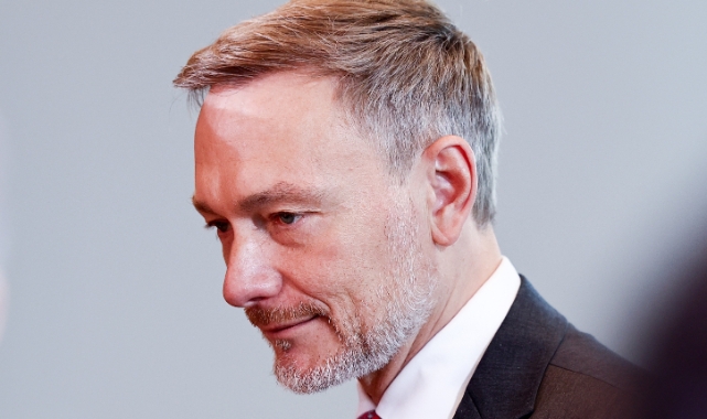 Almanya Maliye Bakanı Lindner görevden alındı