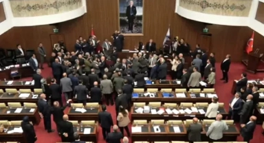 Ankara Büyükşehir Belediyesi Meclis Toplantısı'nda konser ücreti gerginliği