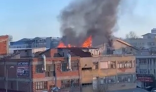 Ankara'da iş yeri yangını!