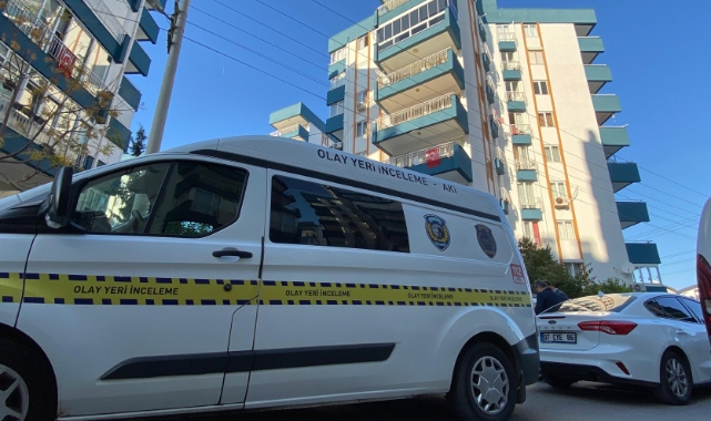 Antalya'da 3 kardeş yaşadıkları evde ölü bulundu